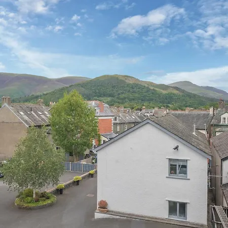 Chaucer 公寓 *